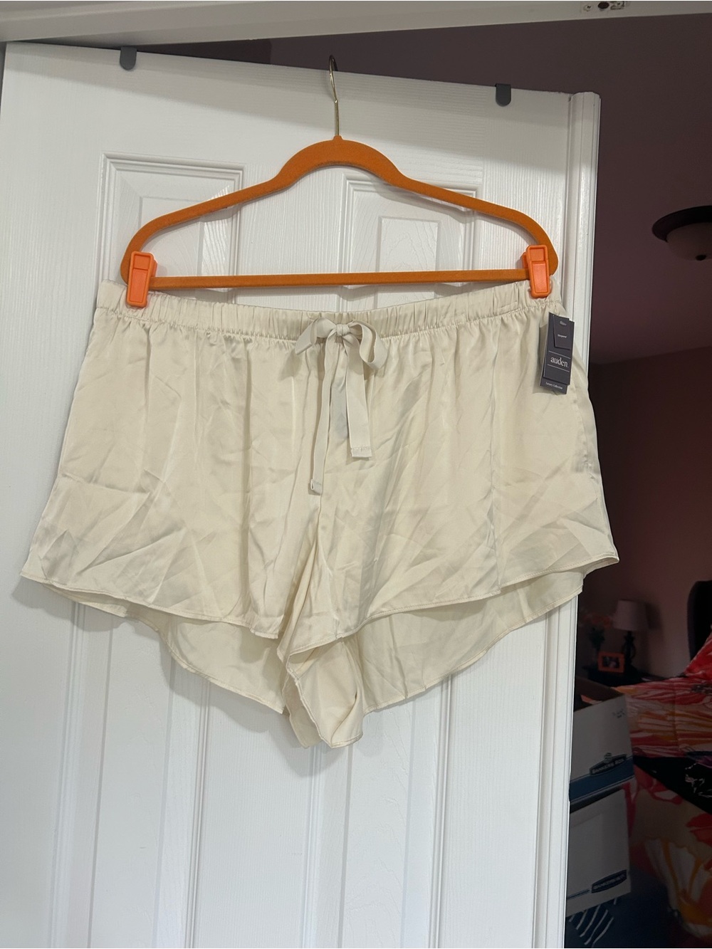 Auden XXL Women's Satin Pajama Shorts Cream NWT